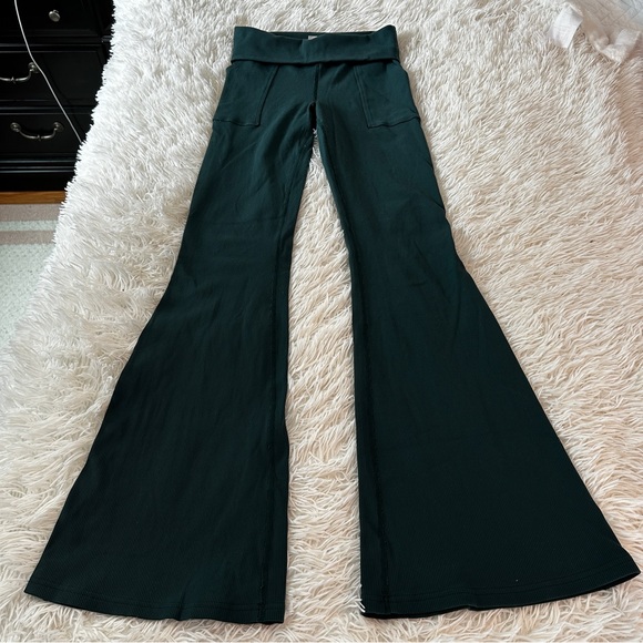 Offline by Aerie Ribbed Flare Leggings Teal Green Size L Long High Rise Yoga - Picture 5 of 15